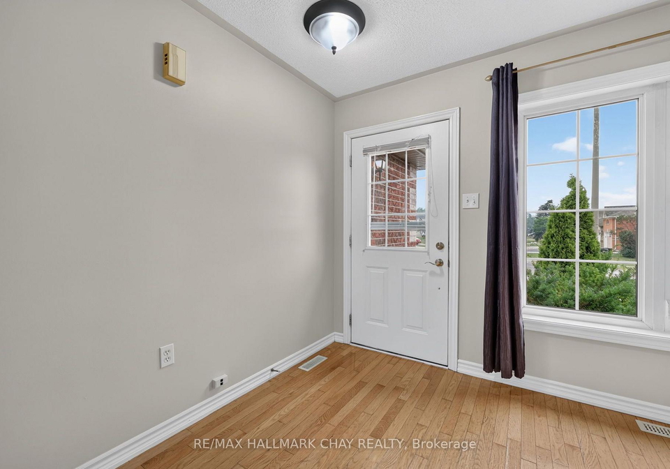 39-hanmer-street-e-barrie-ontario-s13663004