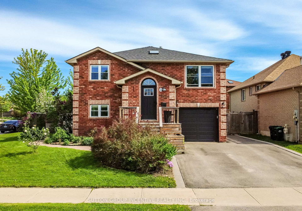 2-hewitt-place-barrie-ontario-s13665542