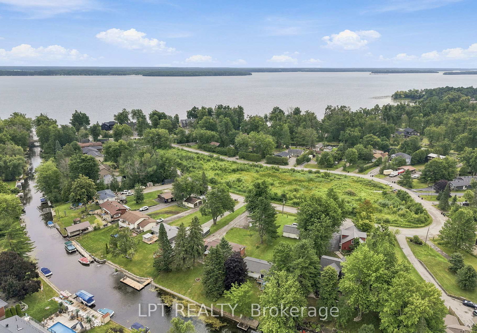 2628-westshore-crescent-severn-ontario-s13666014