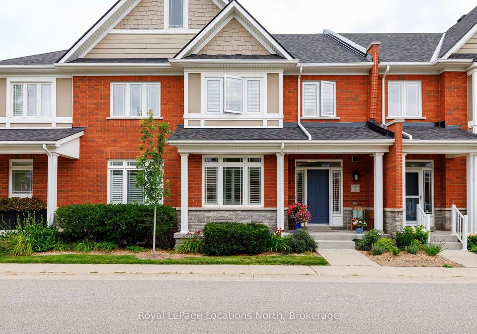 7-collship-lane-collingwood-ontario-s13666284