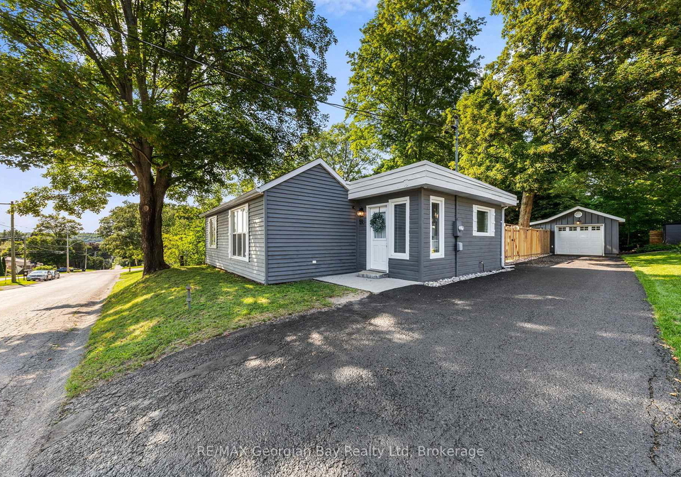 59-broad-street-penetanguishene-ontario-s13666762