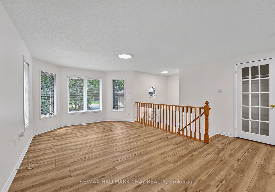 1091-fox-farm-road-springwater-ontario-s13667242