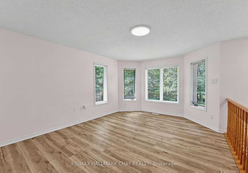1091-fox-farm-road-springwater-ontario-s13667242