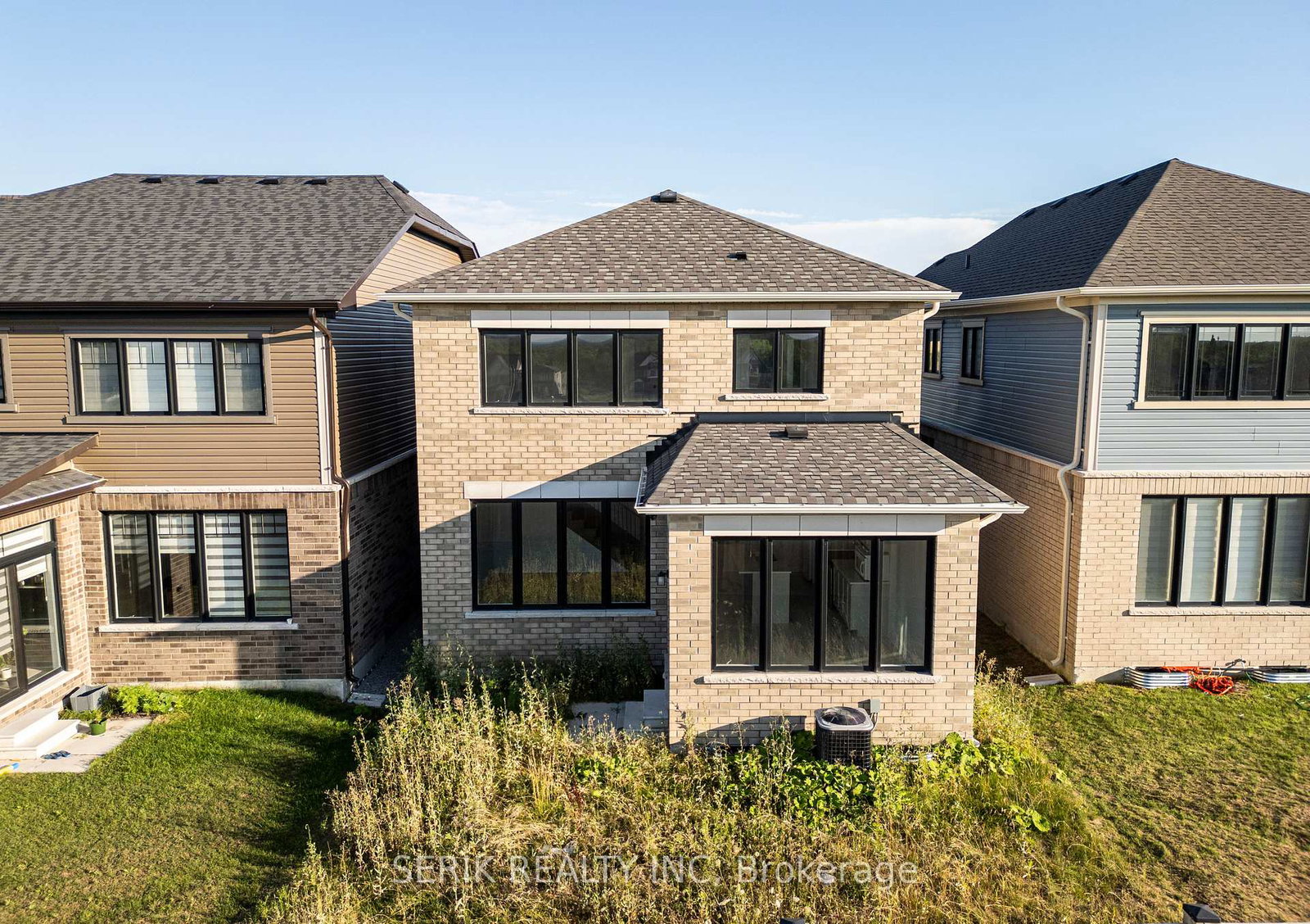 163-fenchurch-manor-barrie-ontario-s13667430