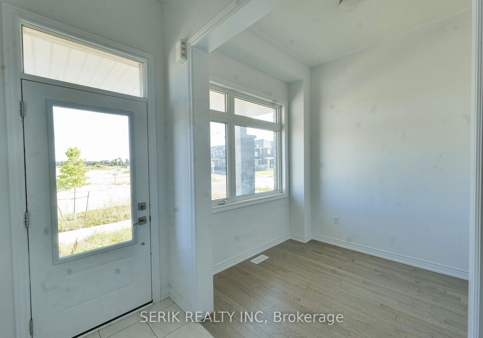 163-fenchurch-manor-barrie-ontario-s13667430