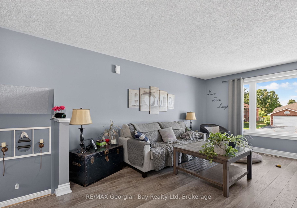 3-copeland-street-penetanguishene-ontario-s13667698