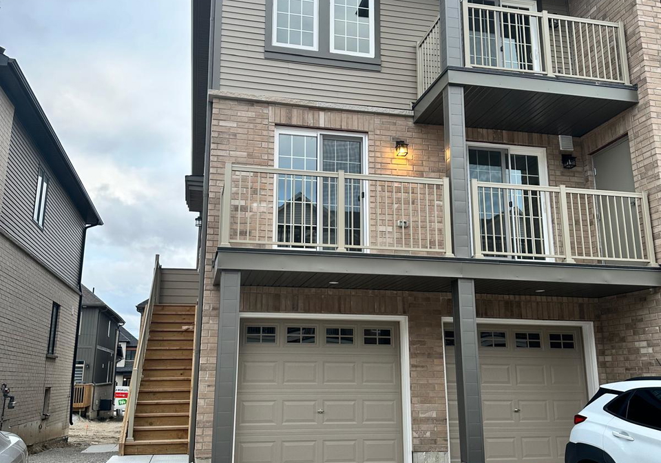 9-hay-lane-barrie-ontario-s13667762