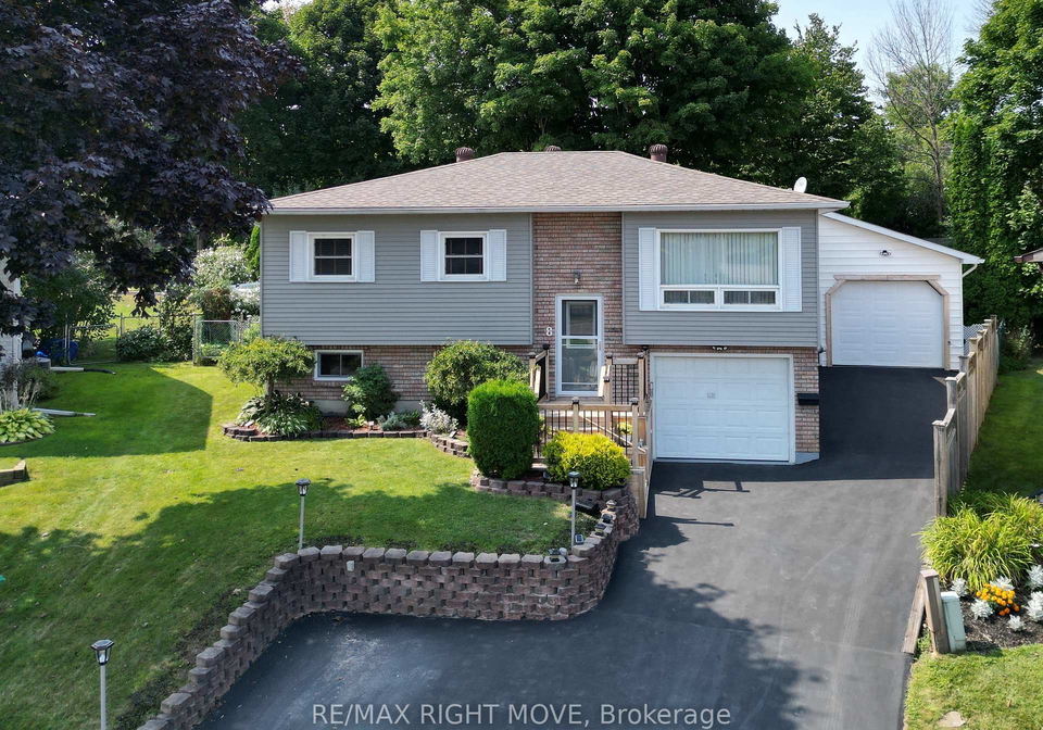 8-gaudaur-court-orillia-ontario-s13670304