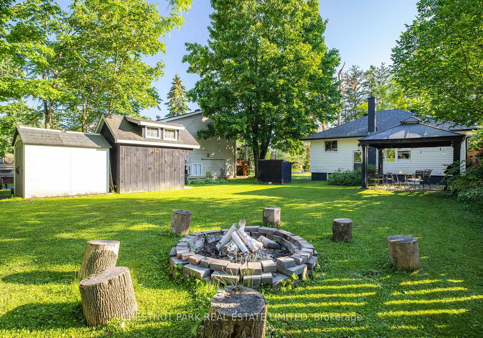47-lakeshore-road-w-oro-medonte-ontario-s13670584