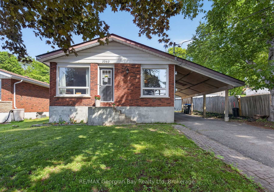 1060-harbourview-drive-midland-ontario-s13670654