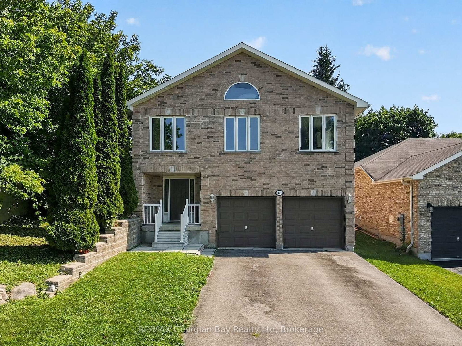 423-irwin-street-midland-ontario-s13670688