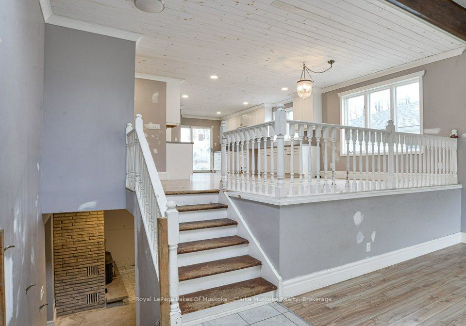 8-edna-street-orillia-ontario-s13670930