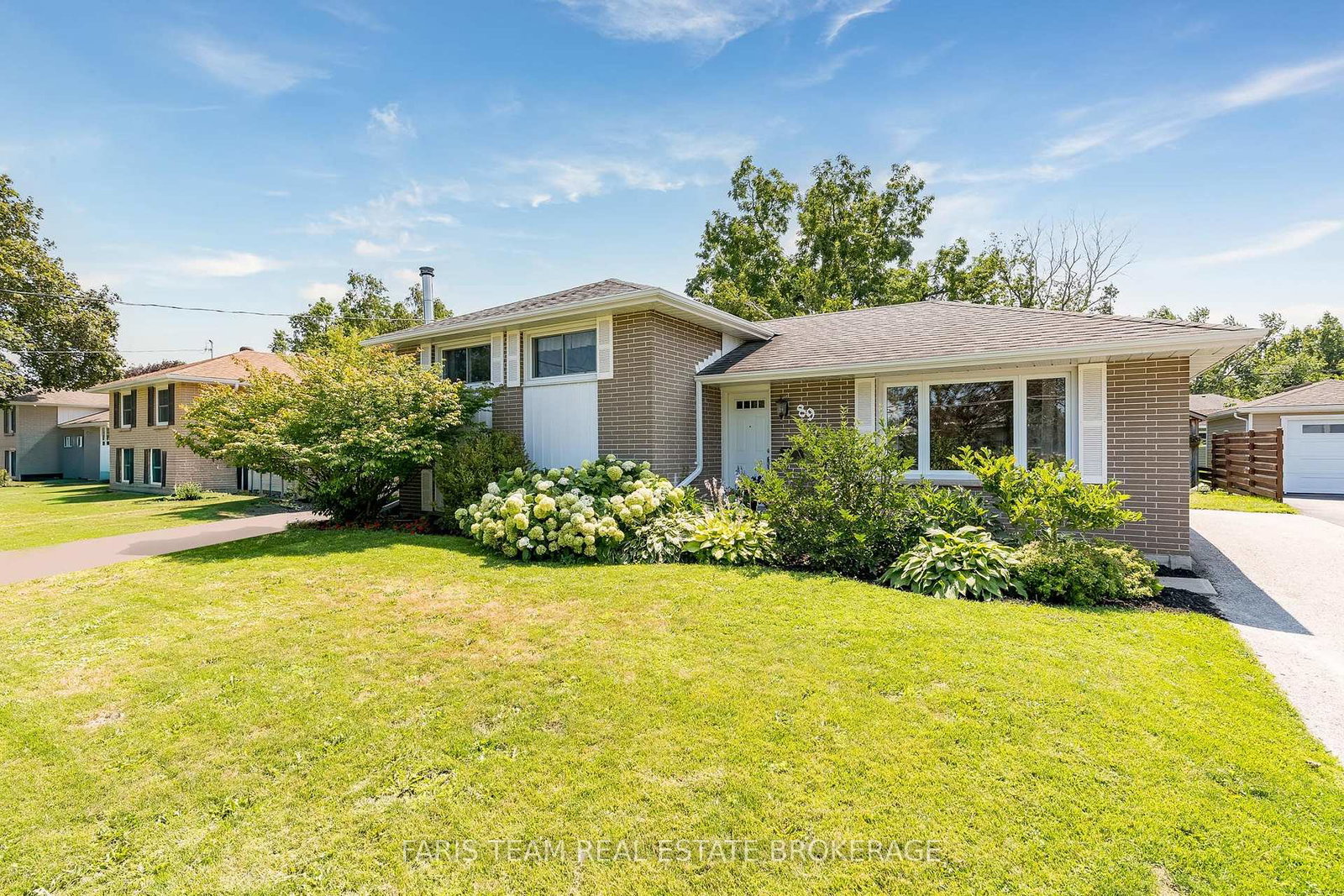 89-steel-street-barrie-ontario-s13671322