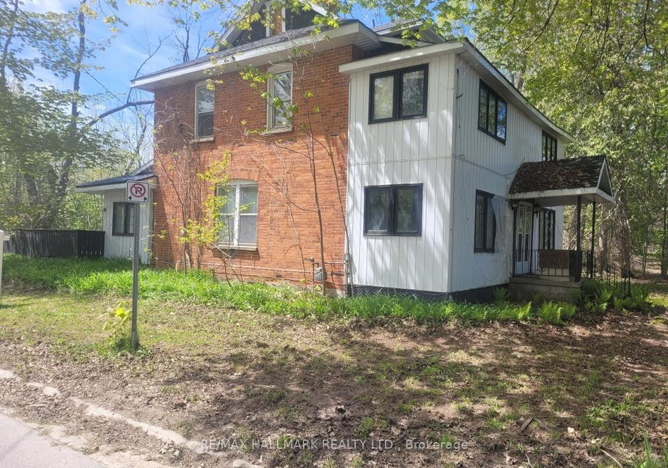 26-lakeshore-road-w-oro-medonte-ontario-s13672062