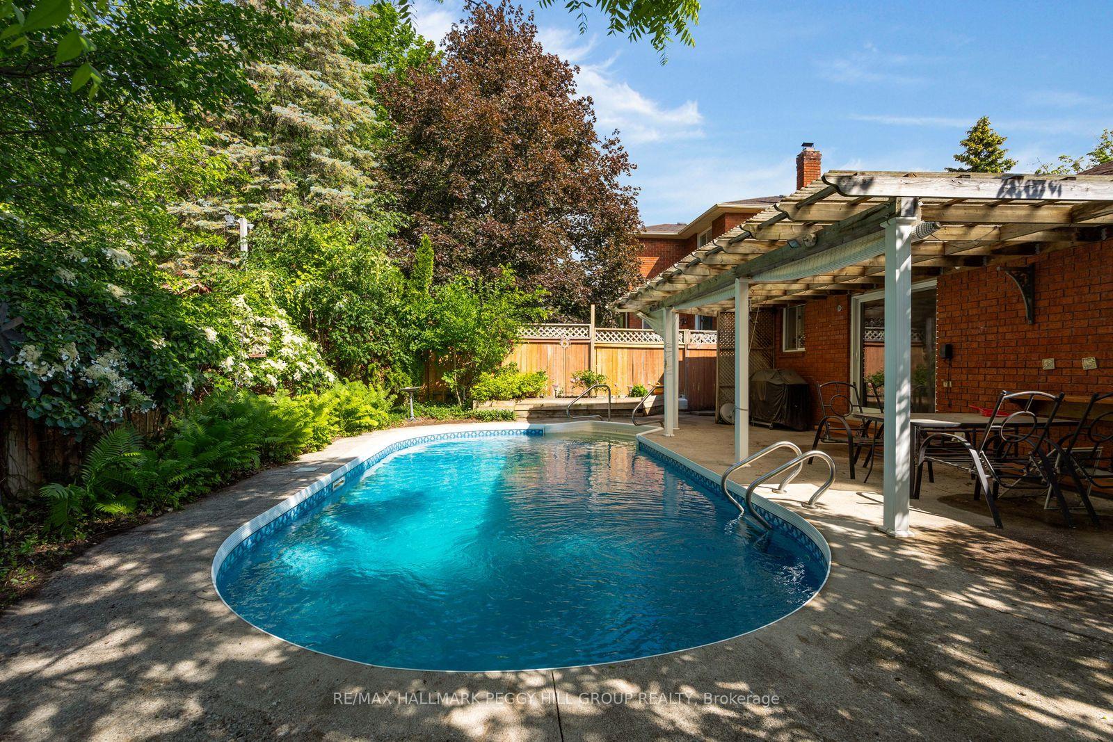 22-richler-crescent-barrie-ontario-s13672436