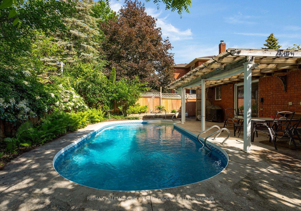 22-richler-crescent-barrie-ontario-s13672436
