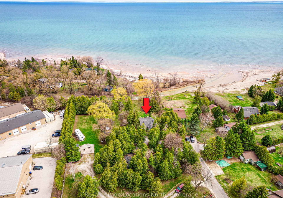 21-eva-crescent-collingwood-ontario-s13672930
