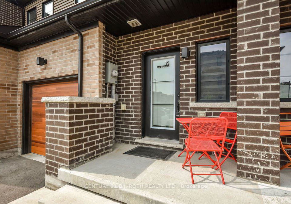 35-pumpkin-corner-crescent-barrie-ontario-s13673944