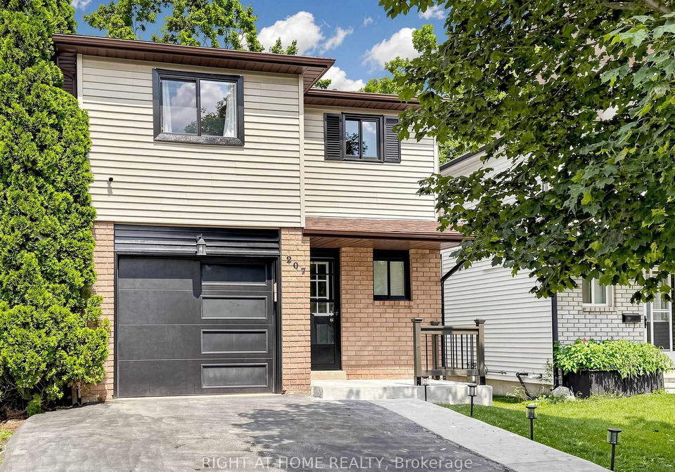 207-hickling-trail-barrie-ontario-s13674438