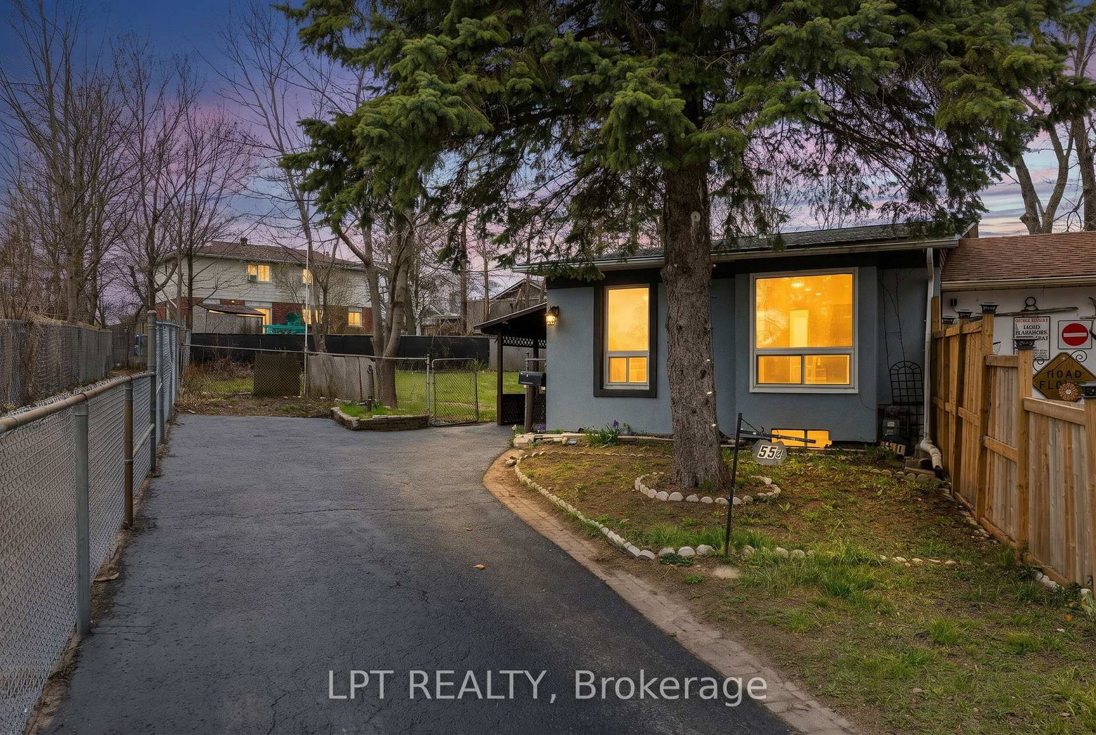 55h-chaucer-crescent-barrie-ontario-s13674738