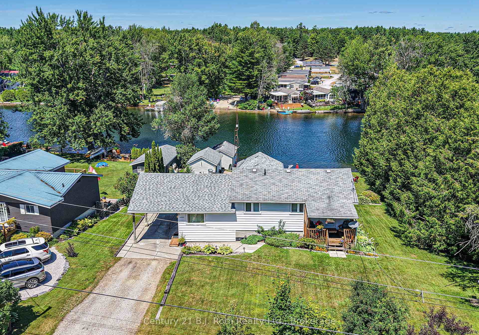 4202-canal-road-severn-ontario-s13674744