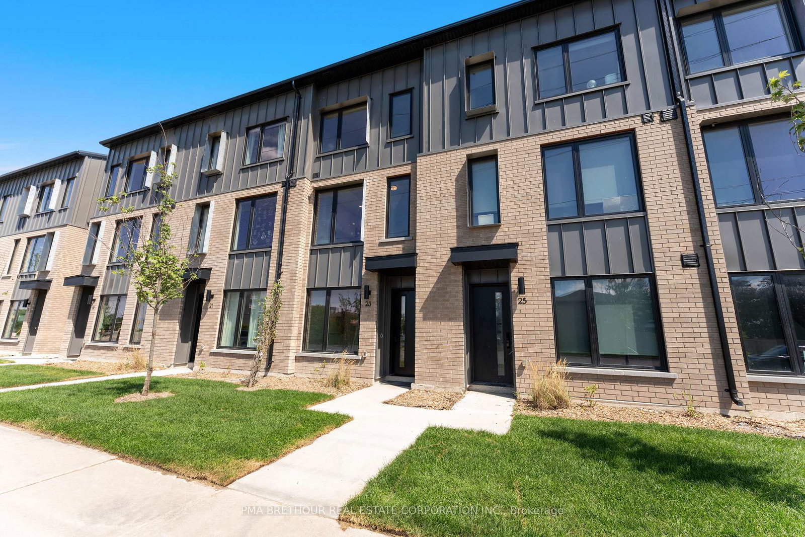 23-rainwater-lane-barrie-ontario-s13675404