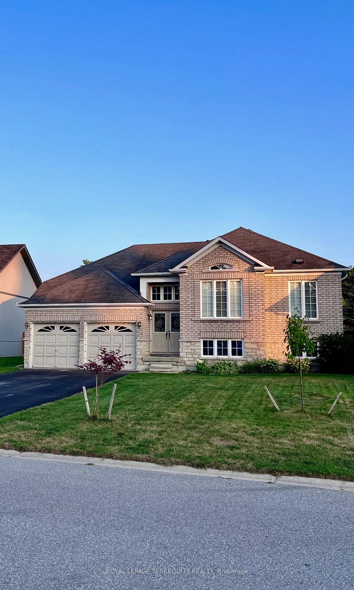 55-regina-boulevard-wasaga-beach-ontario-s13676312
