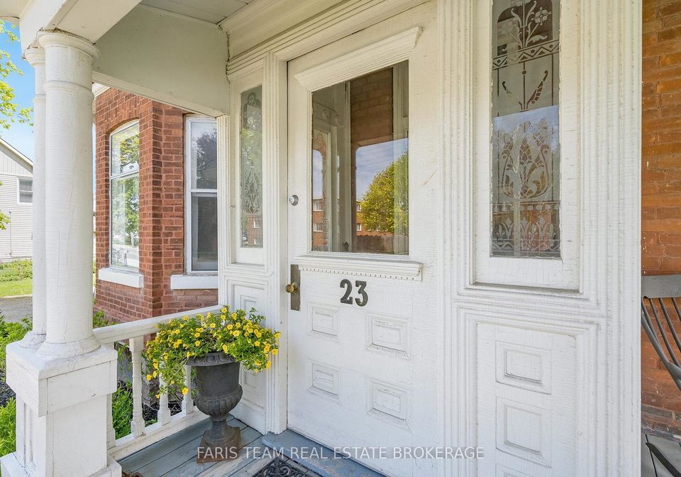 23-yonge-street-s-springwater-ontario-s13676444