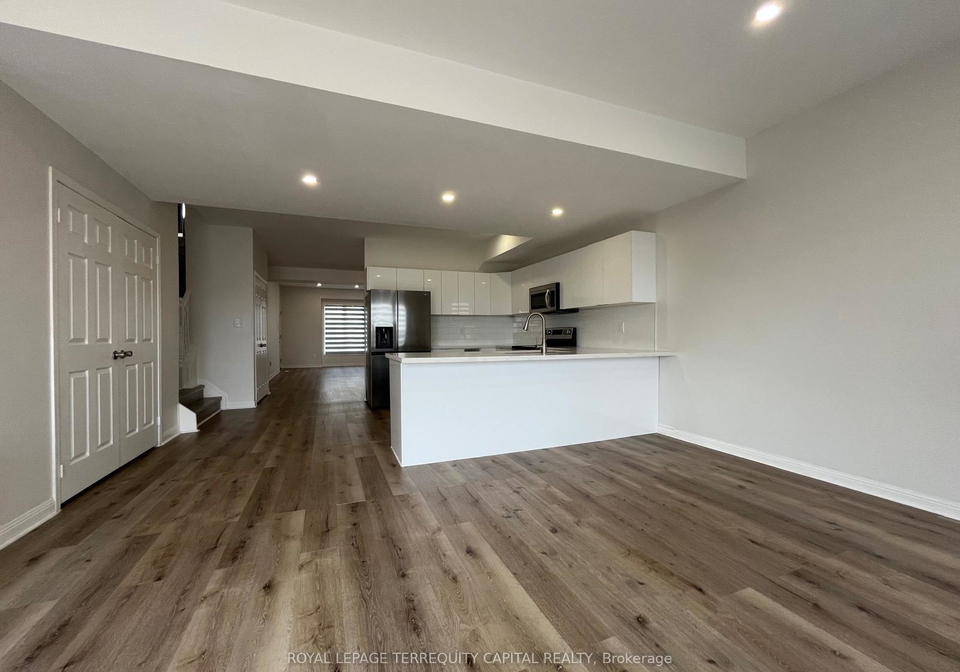 343-edgehill-drive-barrie-ontario-s13678118