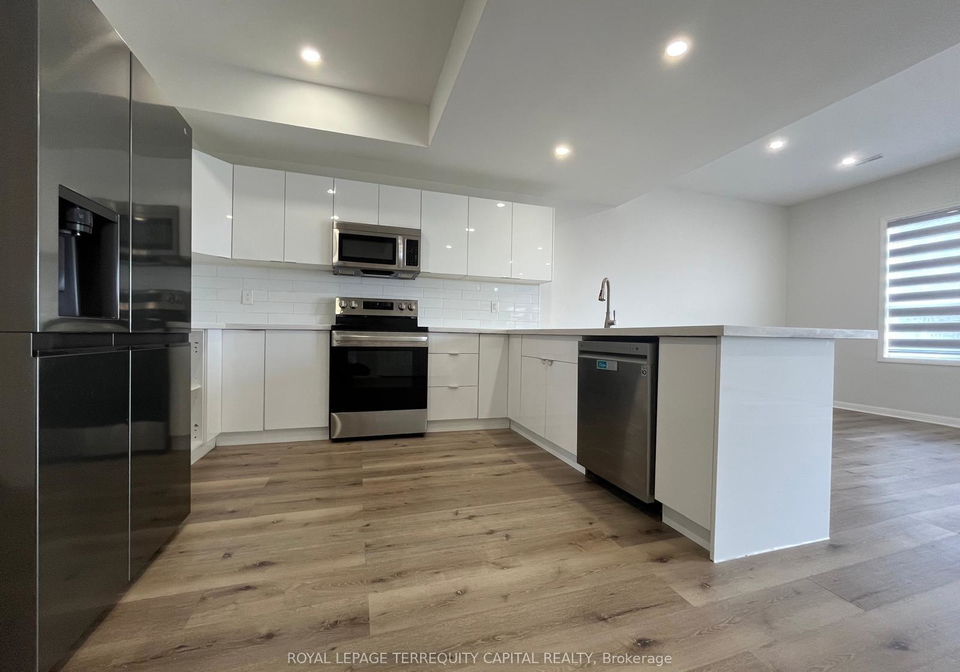 343-edgehill-drive-barrie-ontario-s13678118