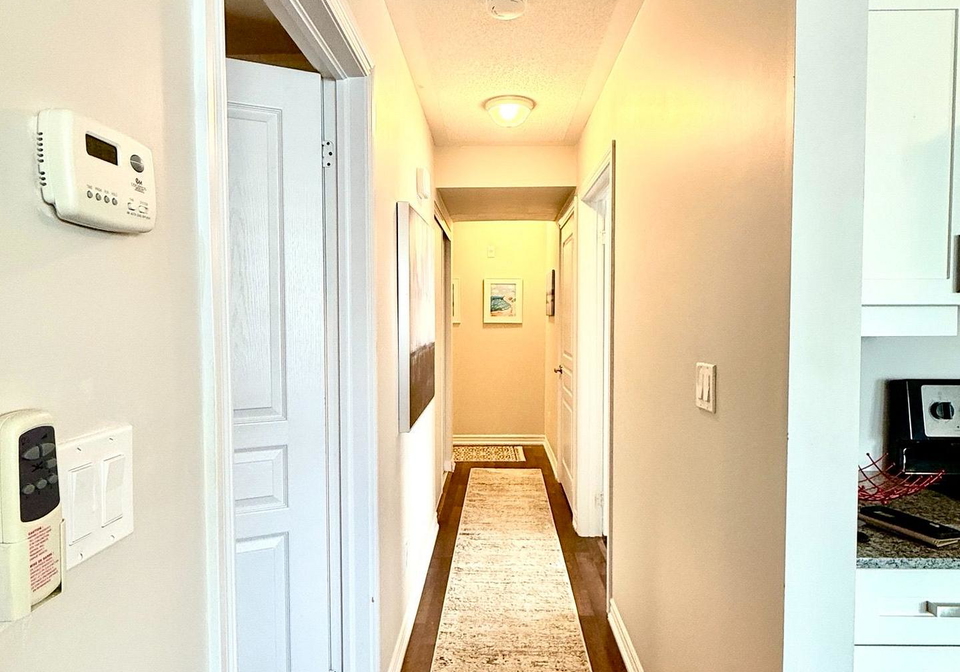 2-cove-court-collingwood-ontario-s13678698