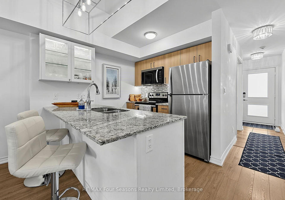 4-cove-court-collingwood-ontario-s13678758