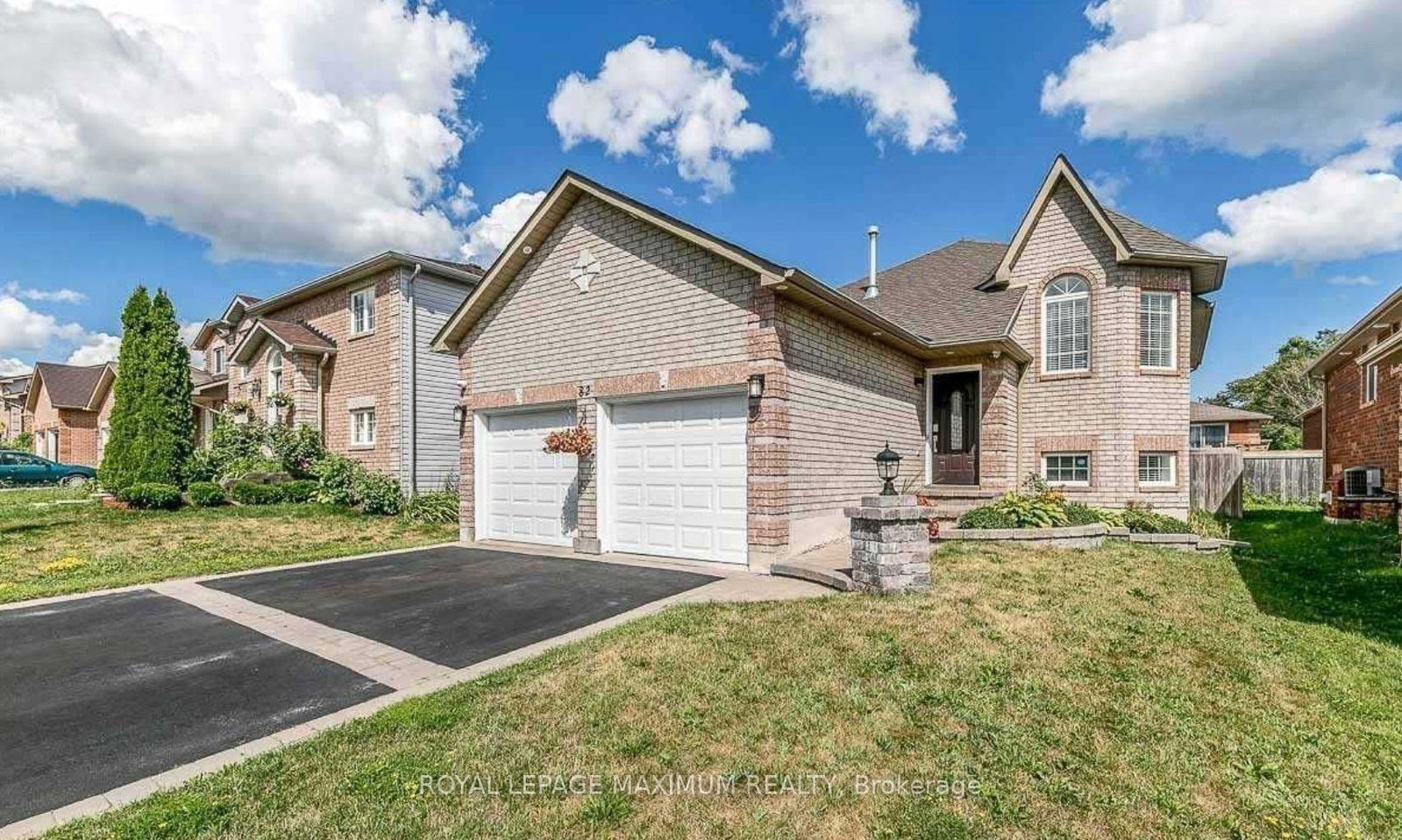 82-ambler-bay-barrie-ontario-s13678820