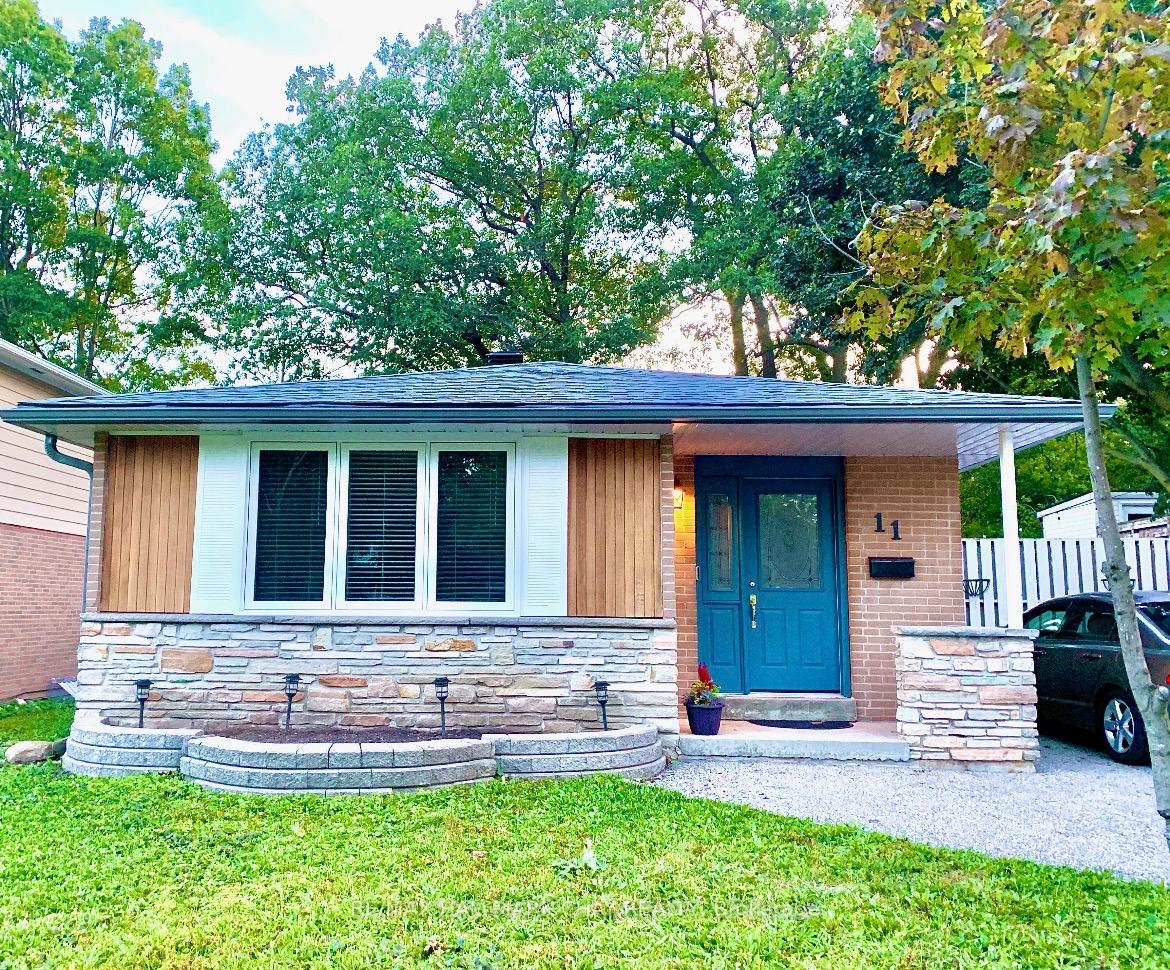 11-daphne-crescent-barrie-ontario-s13680220