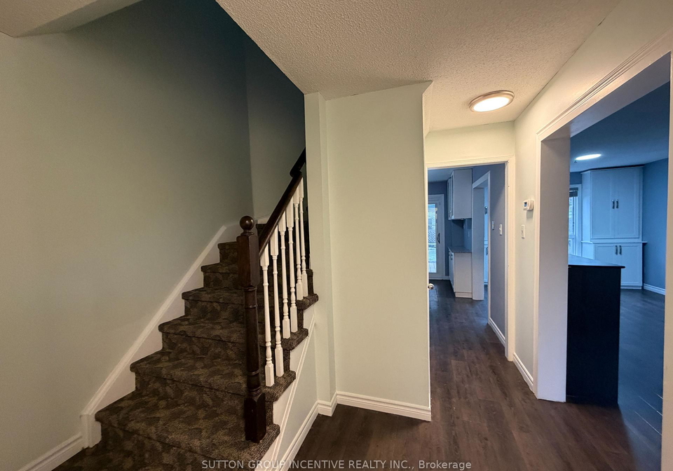 90-moon-drive-barrie-ontario-s13680494
