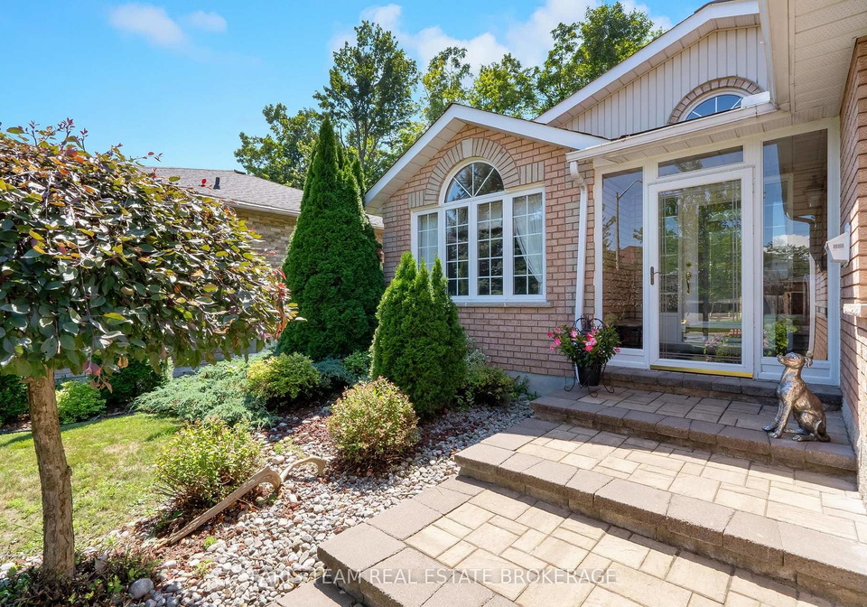 157-emms-drive-barrie-ontario-s13682580