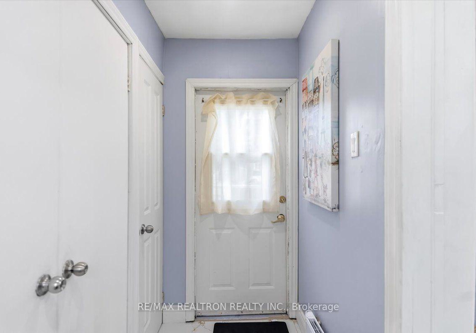 25-simcoe-street-orillia-ontario-s13684472