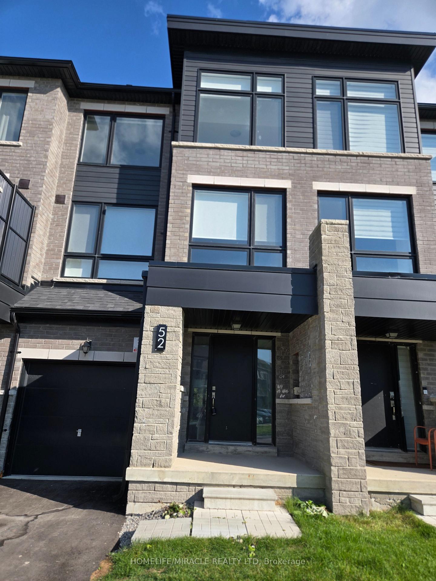 52-blue-forest-crescent-barrie-ontario-s13684832