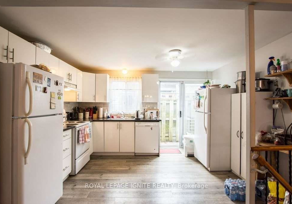 170-hickling-trail-barrie-ontario-s13684956