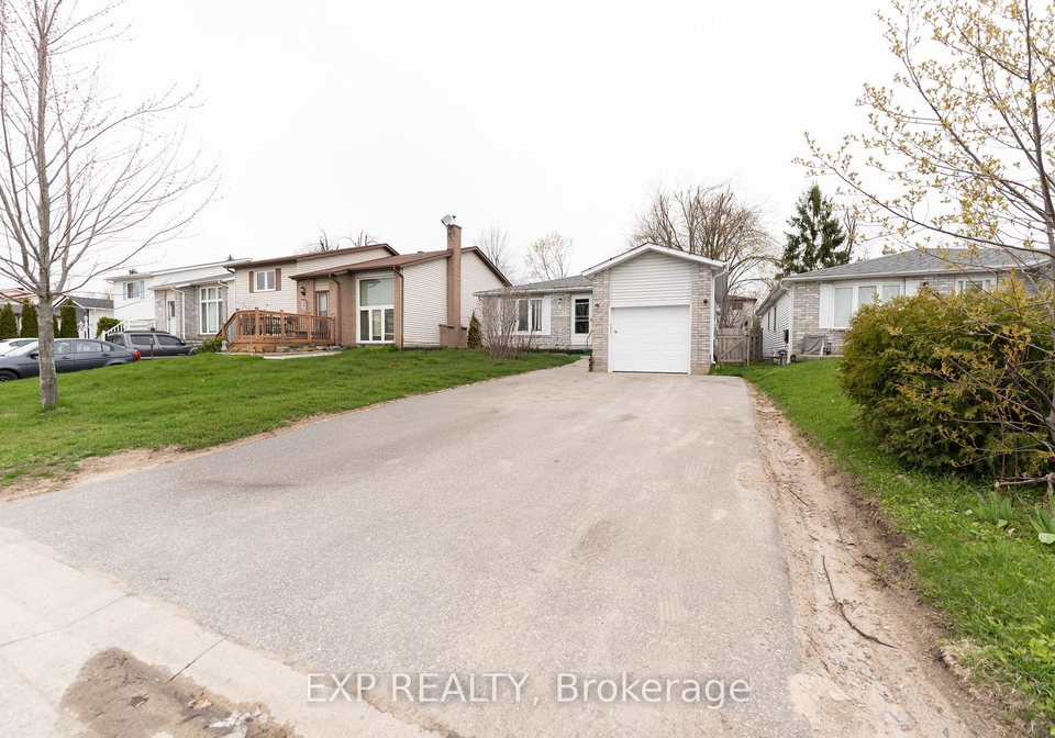 6-hickling-trail-barrie-ontario-s13685036