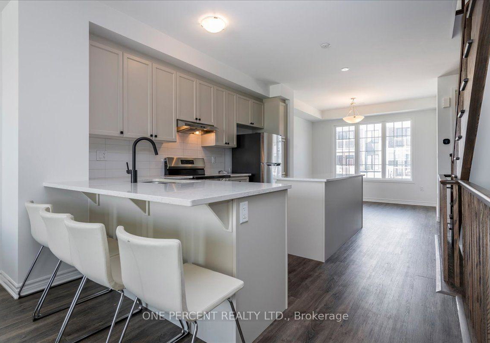 16-pearen-lane-barrie-ontario-s13686786