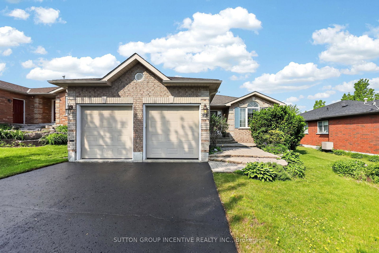 101-lions-gate-boulevard-barrie-ontario-s13688236