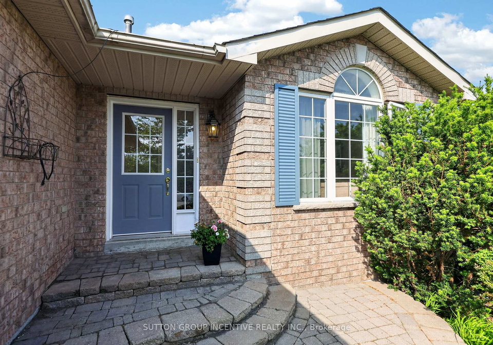 101-lions-gate-boulevard-barrie-ontario-s13688236