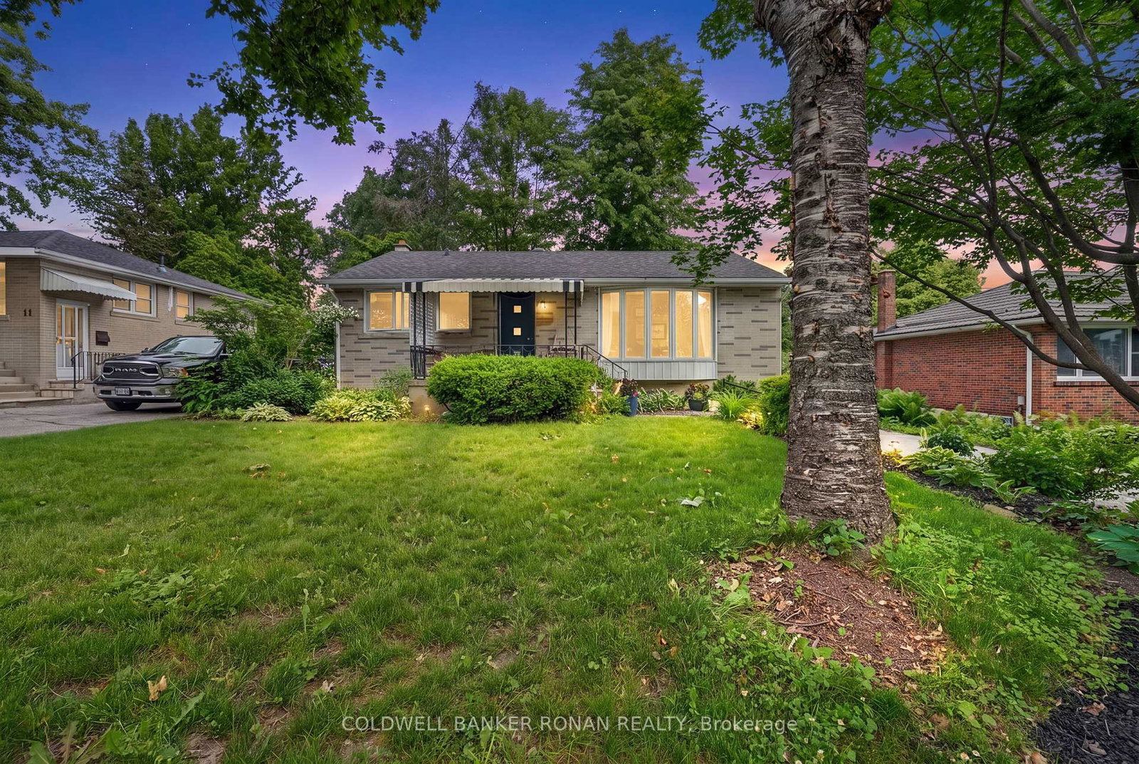 9-vine-street-barrie-ontario-s13688310