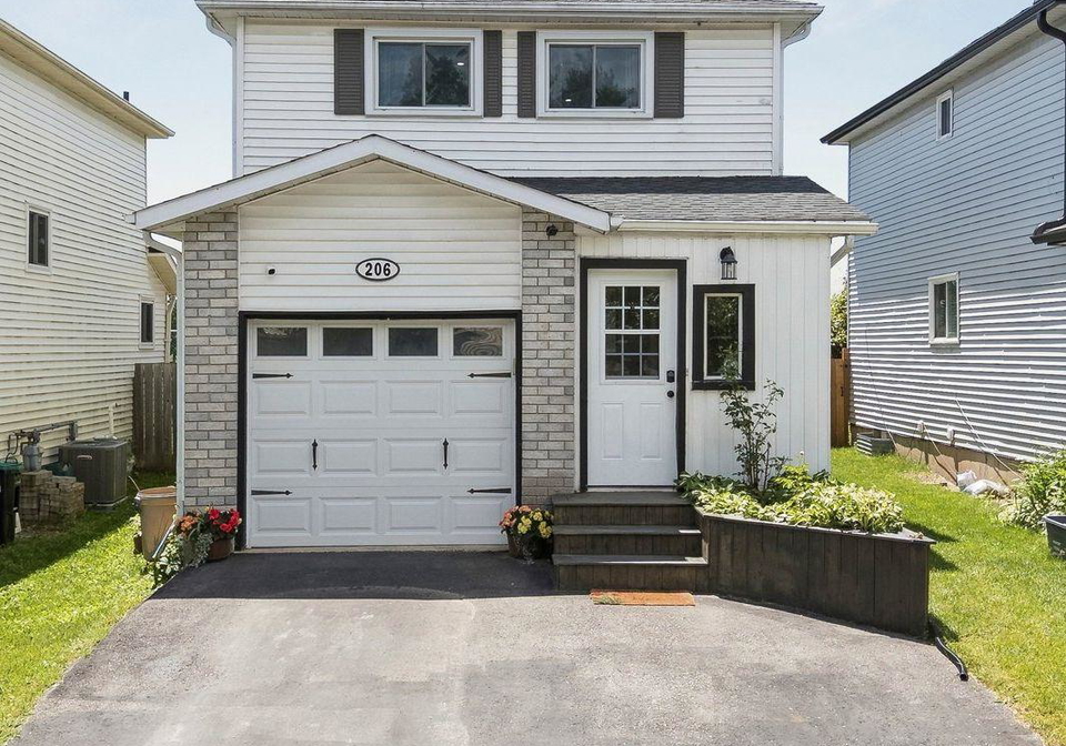 206-hickling-trail-barrie-ontario-s13689952