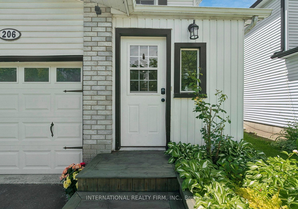 206-hickling-trail-barrie-ontario-s13689952