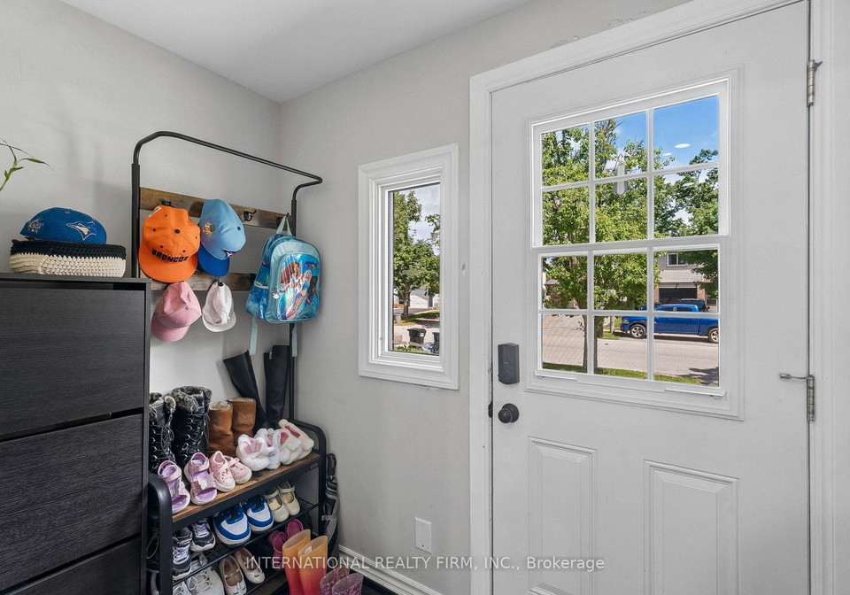206-hickling-trail-barrie-ontario-s13689952
