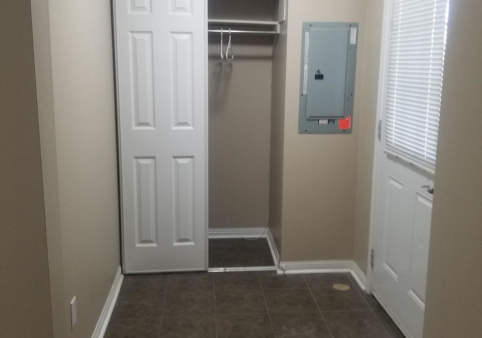 175-stanley-street-barrie-ontario-s13693128