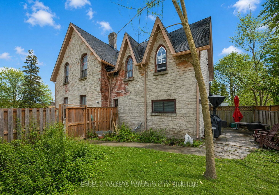 64-high-street-barrie-ontario-s13693670