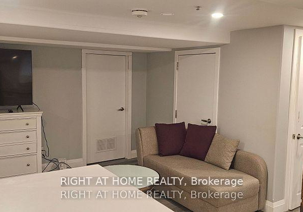 21-thomson-street-barrie-ontario-s13694438